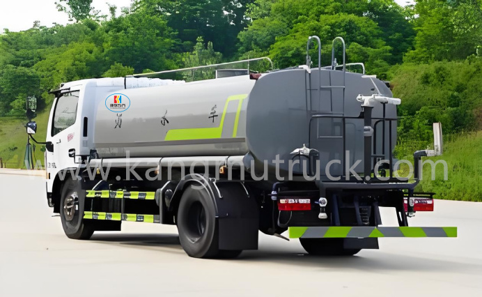 Dongfeng Dolika 9 CBM 156HPスプリンクラートラック