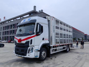 Dongfeng Chenglong jednoosiowa ciężar&oacute;wka do transportu bydła ze stopu aluminium