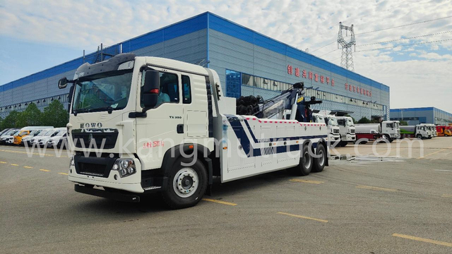 Sinotruk HOWO Abschleppwagen mit zwei Achsen und Hinterachse