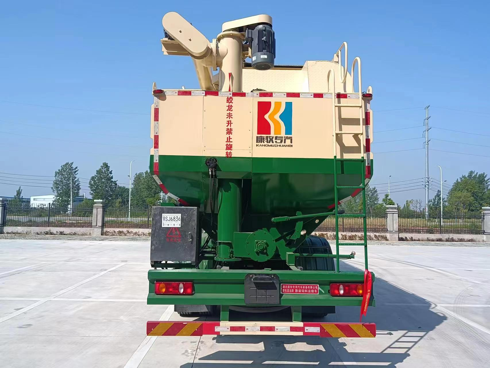 Dongfeng 4-akslet bulkf&ocirc;rtruck