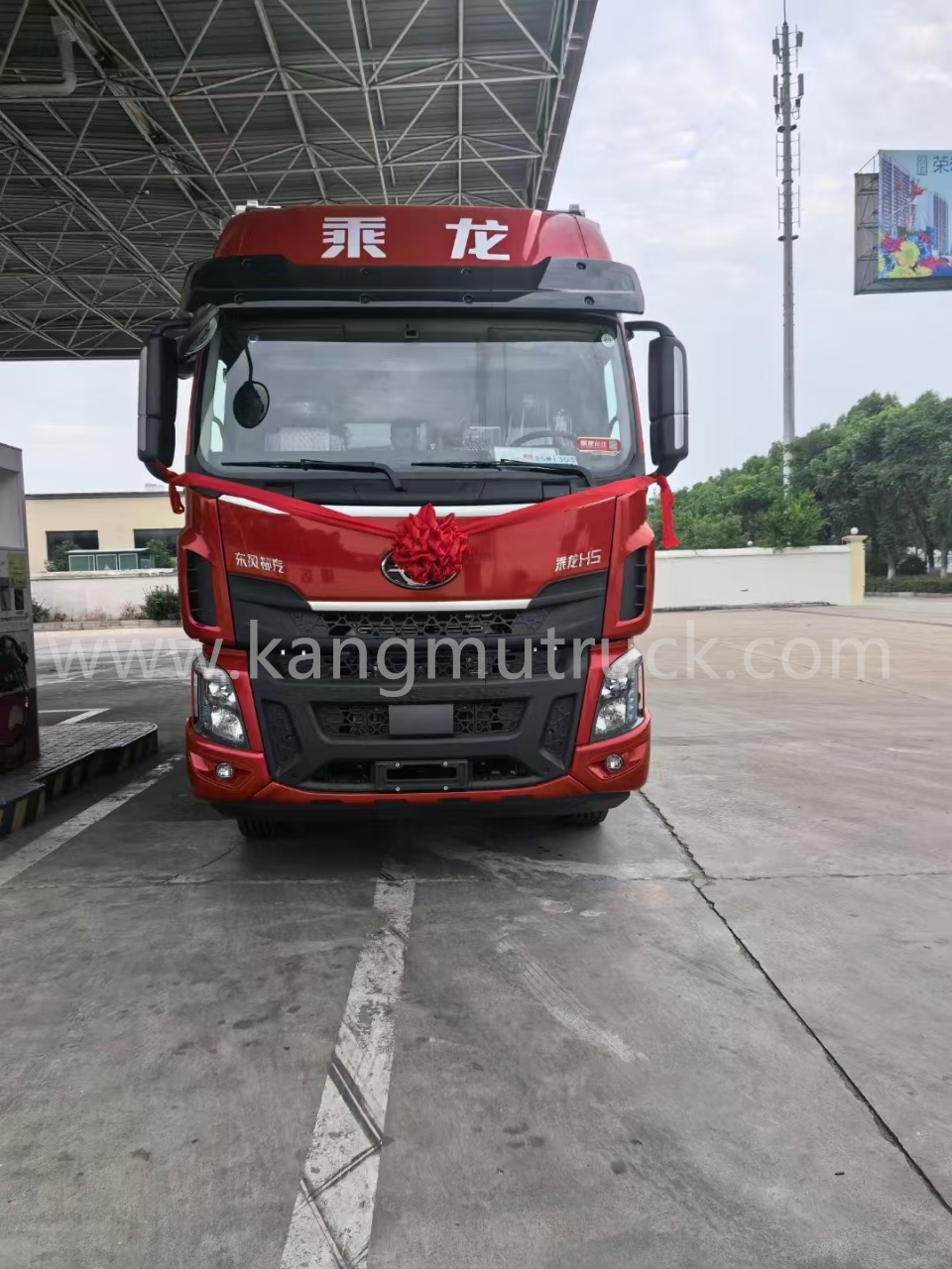 Dongfeng Chenglong 4X2 Aluminiowa ciężar&oacute;wka do transportu bydła i drobiu