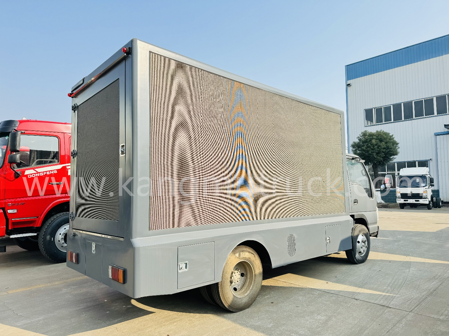 ISUZU 4X2 P4 LED lastbil