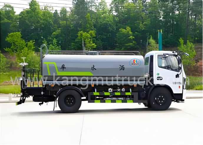 Dongfeng Dolika 9 CBM 156HPスプリンクラートラック